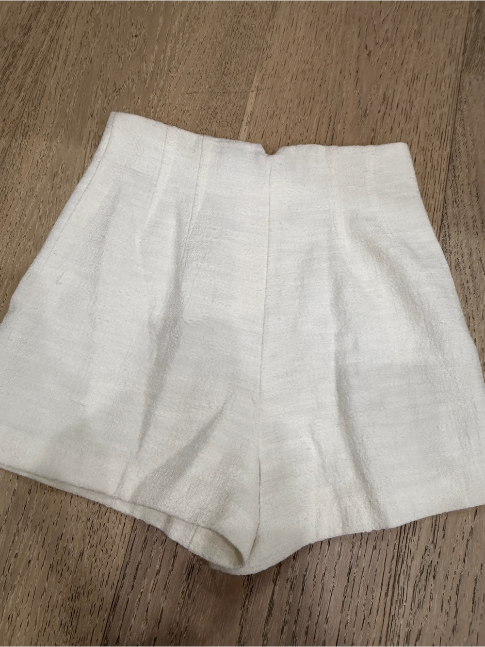 Zara Cream High-Waist Tailored Shorts zara high waisted shorts